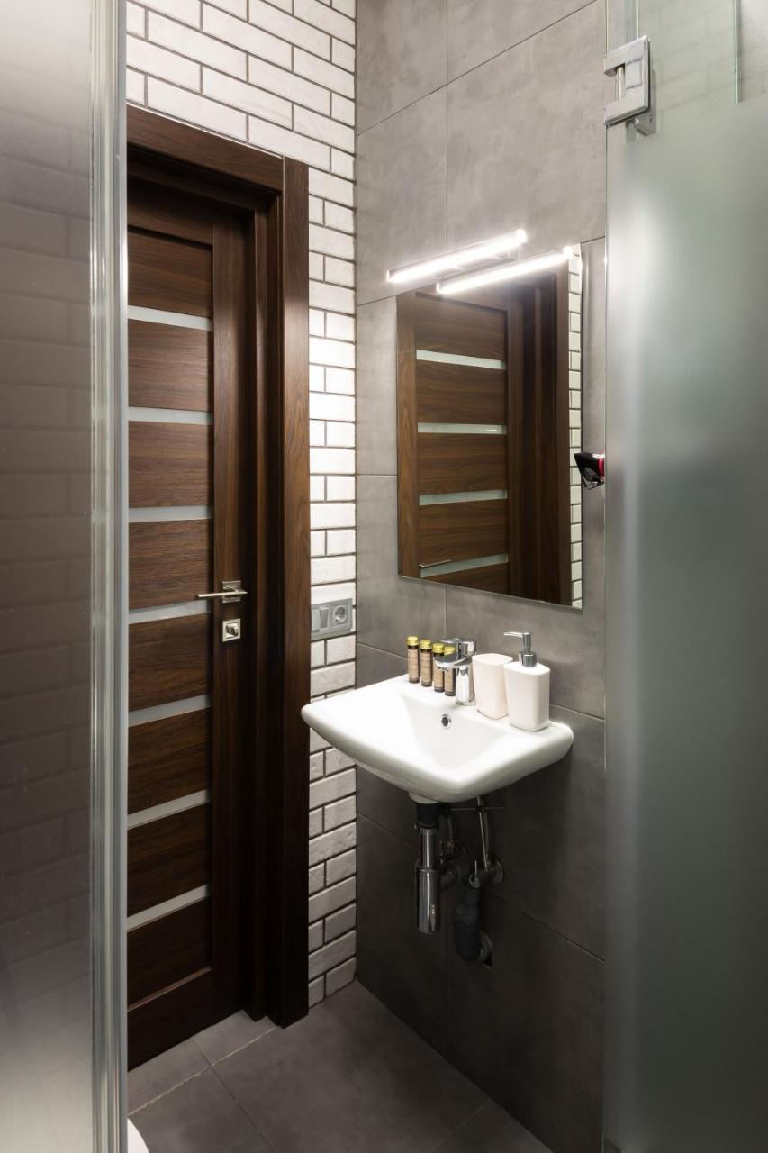 Lion King Danyla 1 Apartment Лвив Екстериор снимка